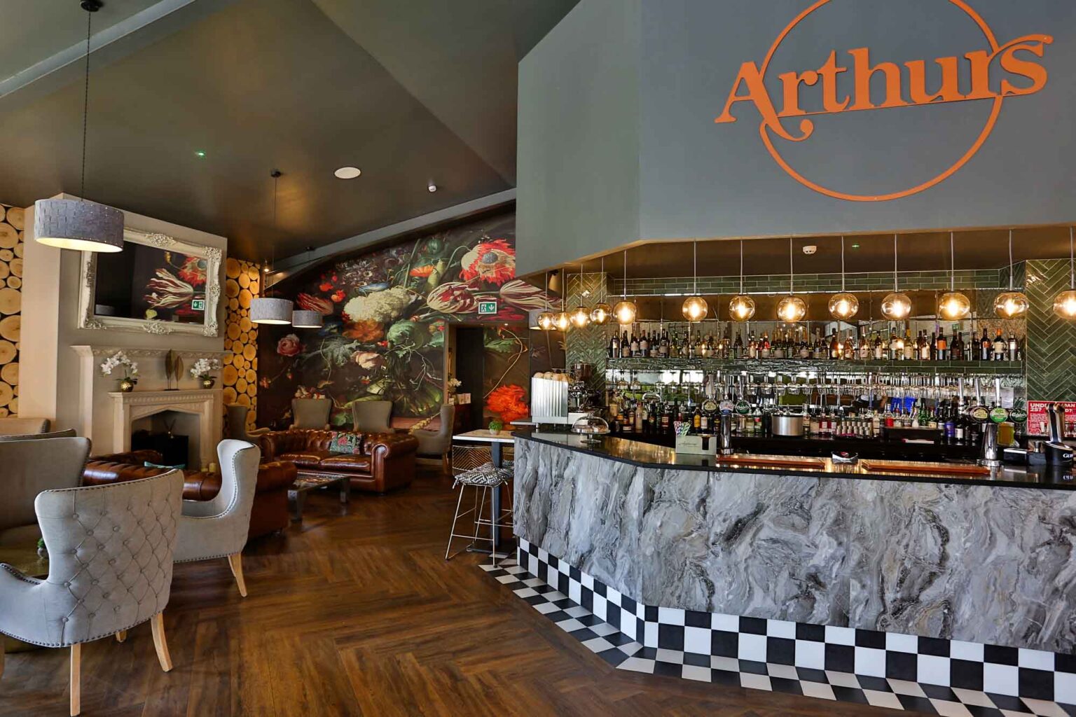 Holiday Park with Restaurant | Restaurant Mid Wales | Arthurs